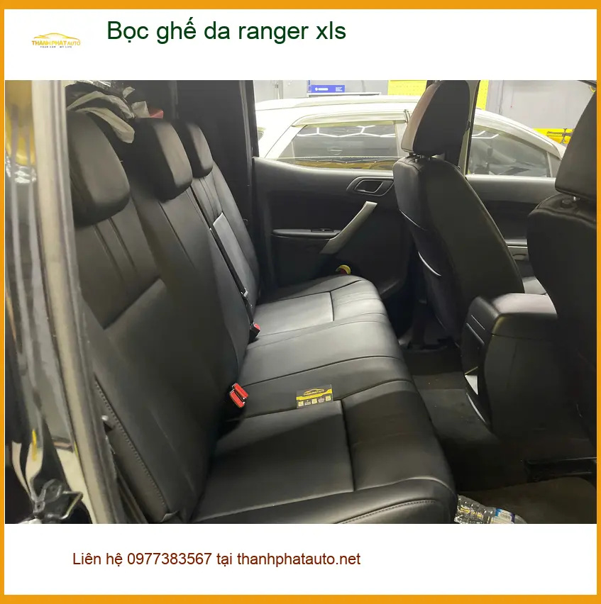 Anh Quốc Trung bọc ghế da Ranger XLS tại Quận Tân Phú để không gian lái thêm phần thoải mái ảnh thực tế 4
