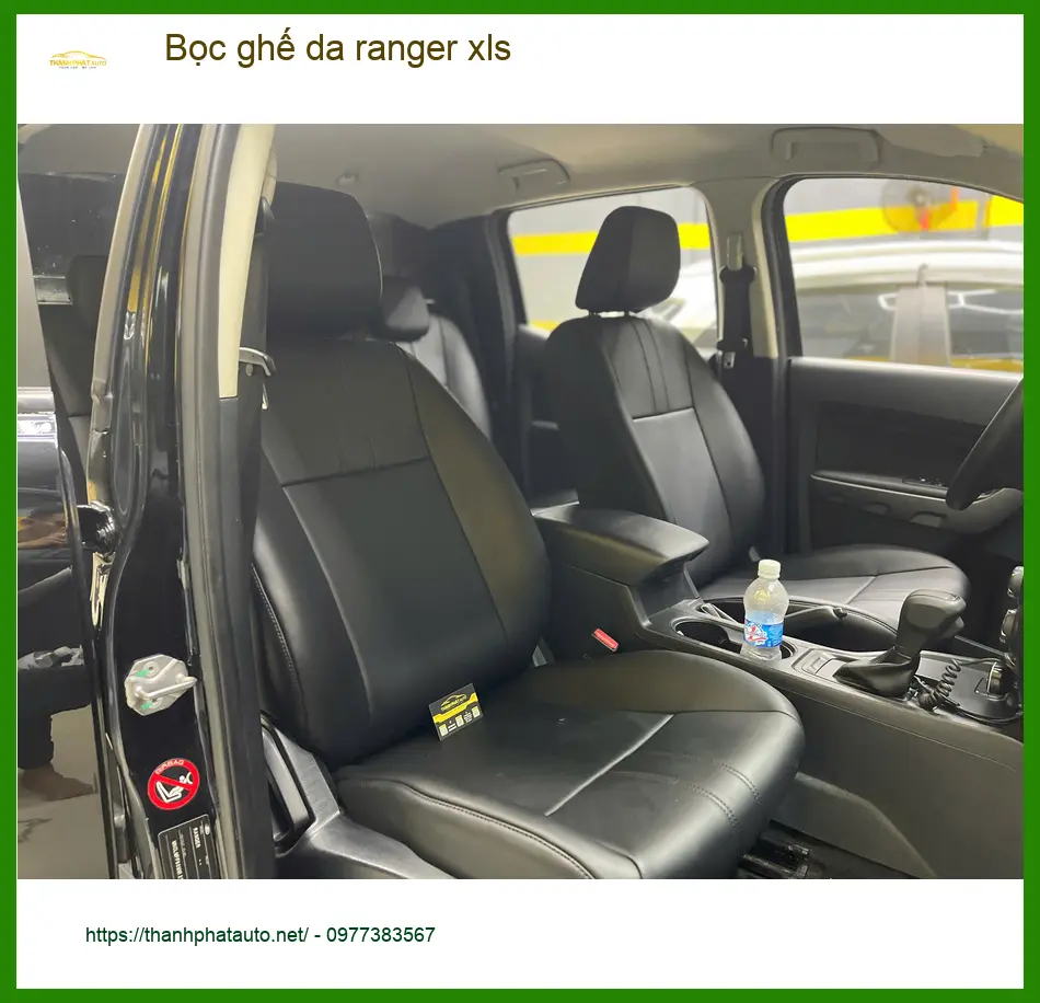 Anh Hưng bọc ghế da Ford Ranger XLS tại Quận 4 để nâng cấp nội thất sau thời gian dài sử dụng ảnh thực tế 4
