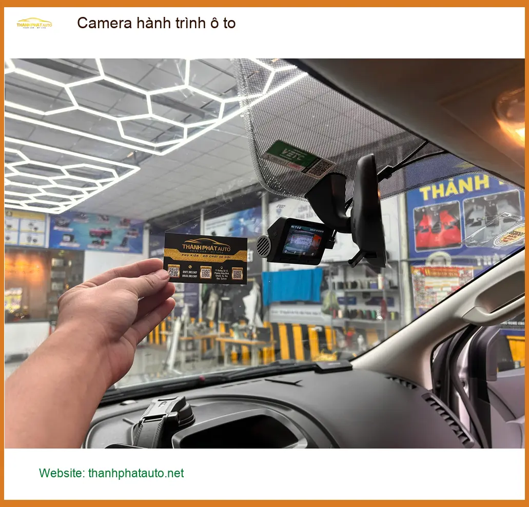 Chị Lan Anh lắp camera hành trình ô tô cho Mazda CX-5 tại Quận 7 để an tâm lái xe ảnh thực tế 5