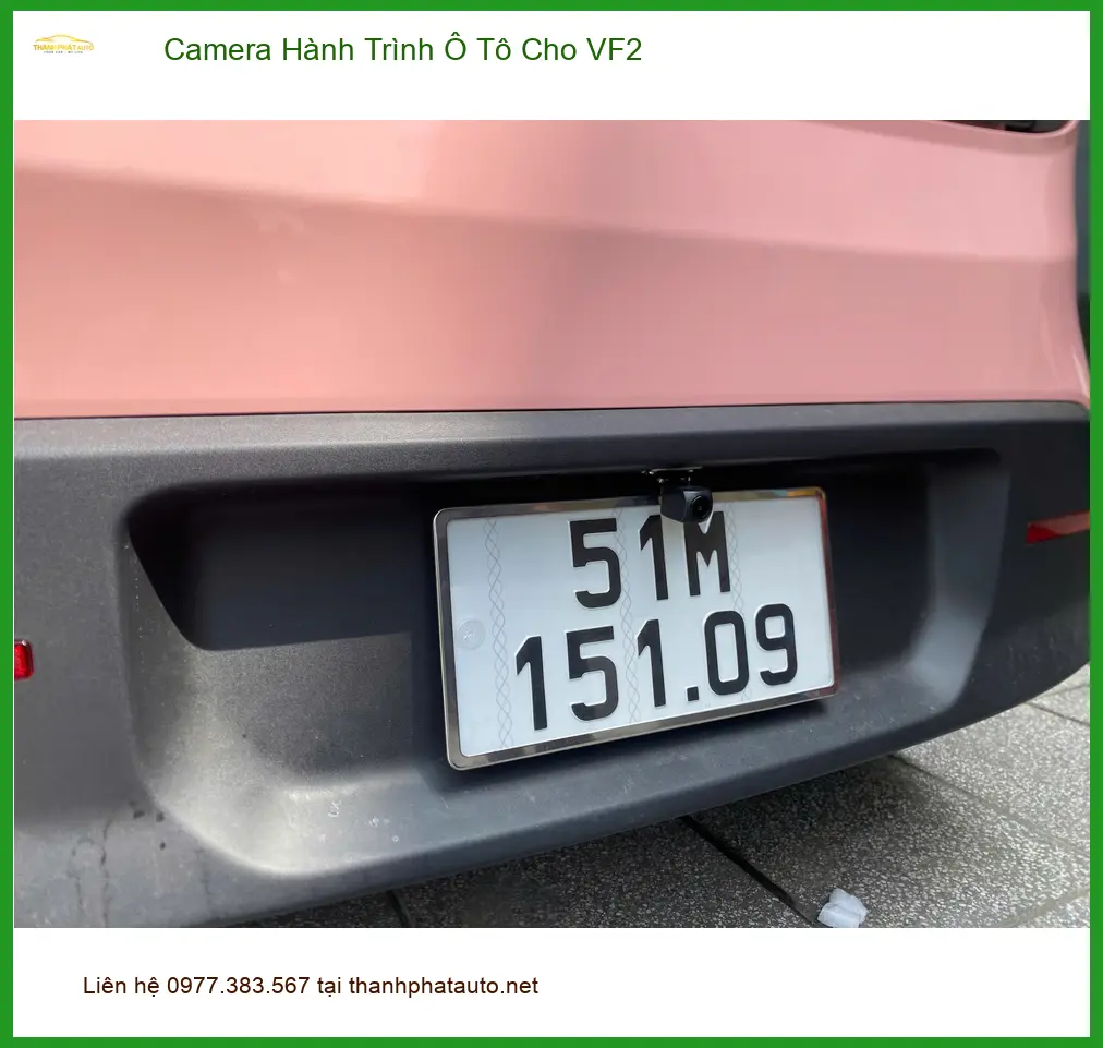 Chị Thuỳ lắp Camera Hành Trình Ô Tô cho VF2 Quận 9 để ghi lại hành trình rõ nét ảnh thực tế 3