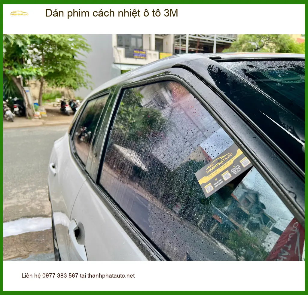 Anh Tấn dán phim cách nhiệt ô tô 3M cho Hyundai Accent Quận 4 chống nóng trước mùa hè oi ả