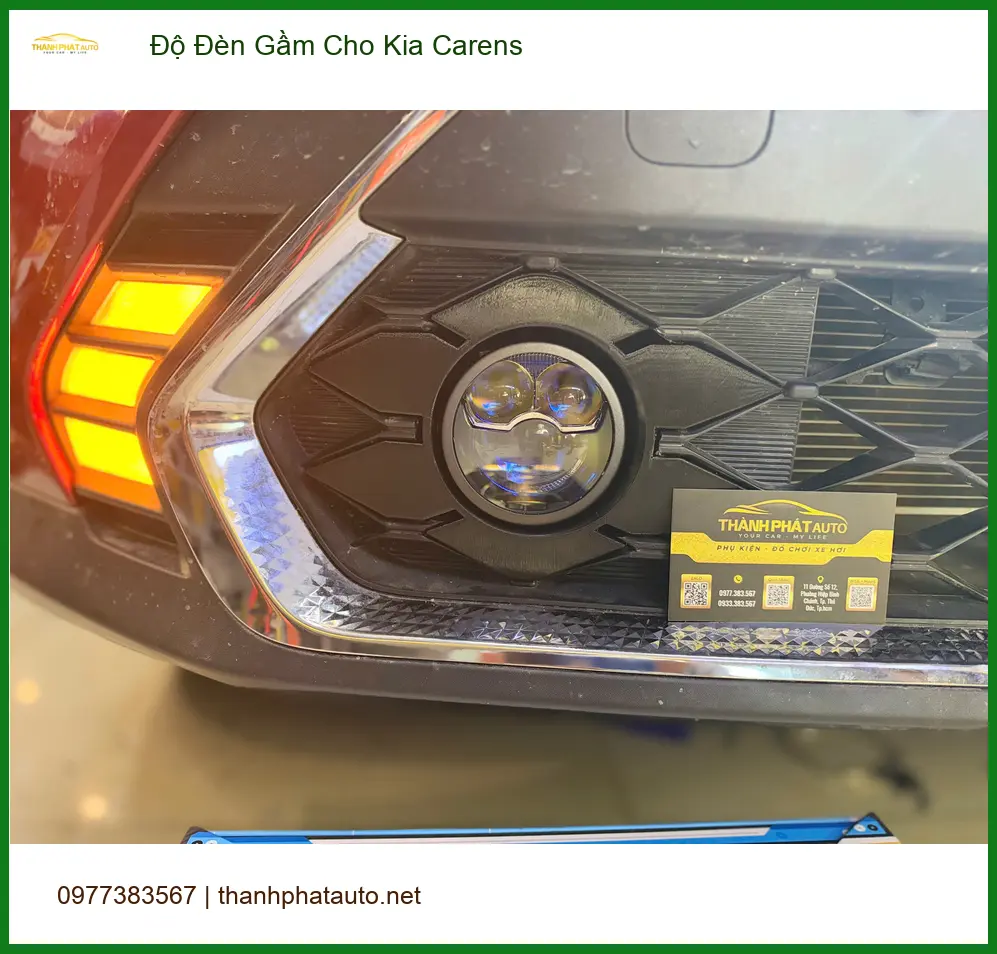 Anh Khang độ đèn gầm cho Kia Carens Quận 9 vì đèn zin mờ, khó quan sát đường đêm ảnh thực tế 2