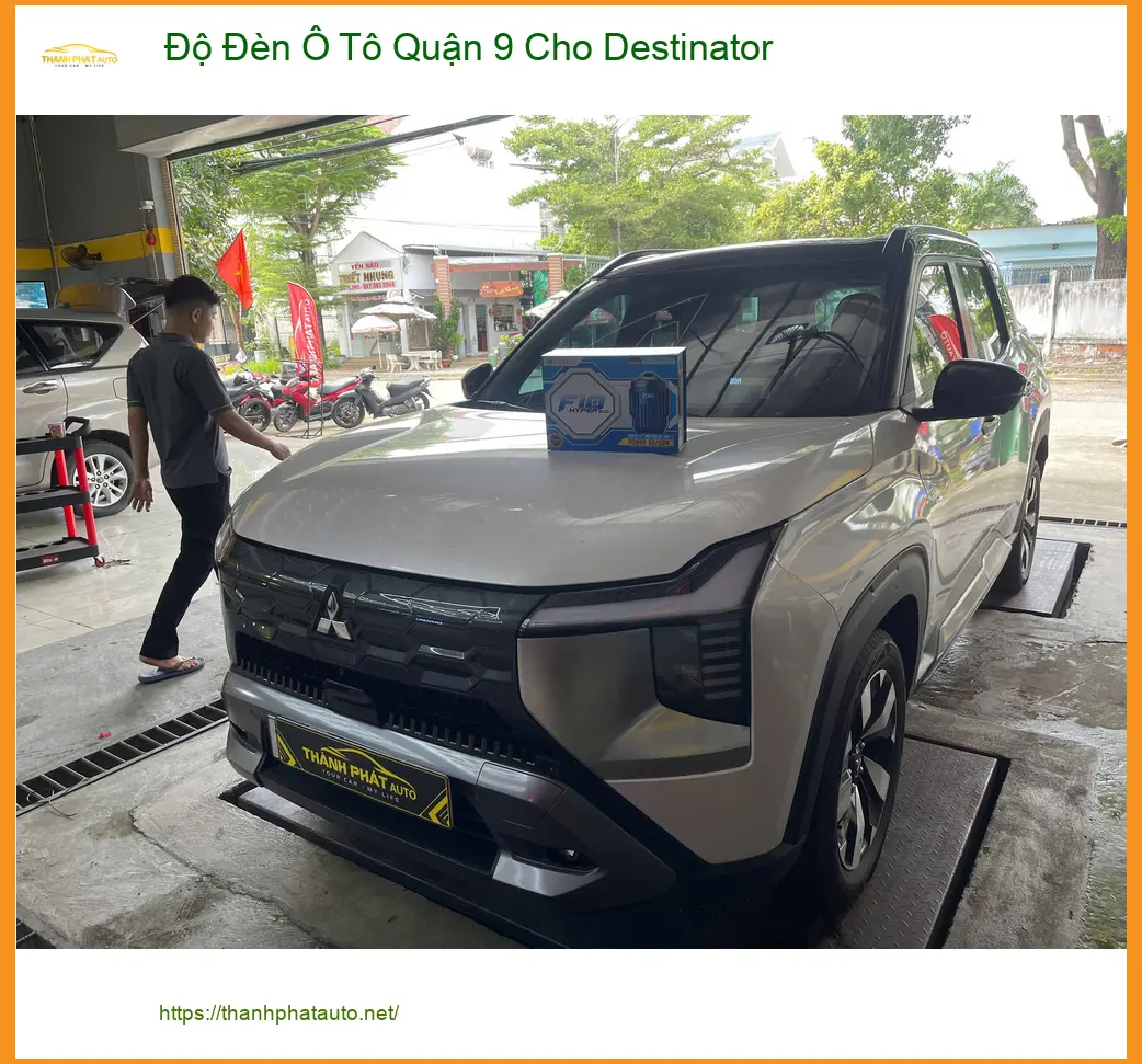 Anh Hưng độ đèn ô tô Toyota Camry tại Quận 9 để tăng cường độ sáng ảnh thực tế 4