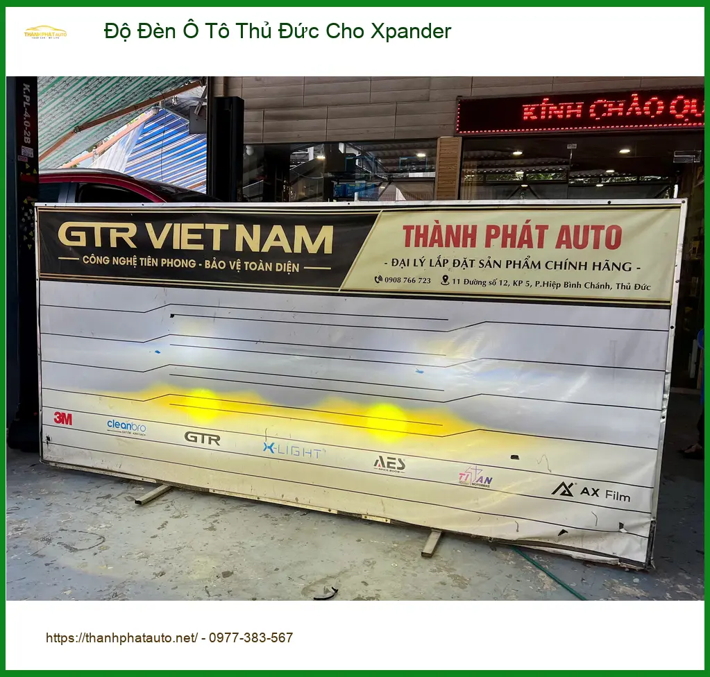 Anh Minh độ đèn ô tô Xpander tại Thủ Đức vì đèn zin không đủ sáng khi đi xa