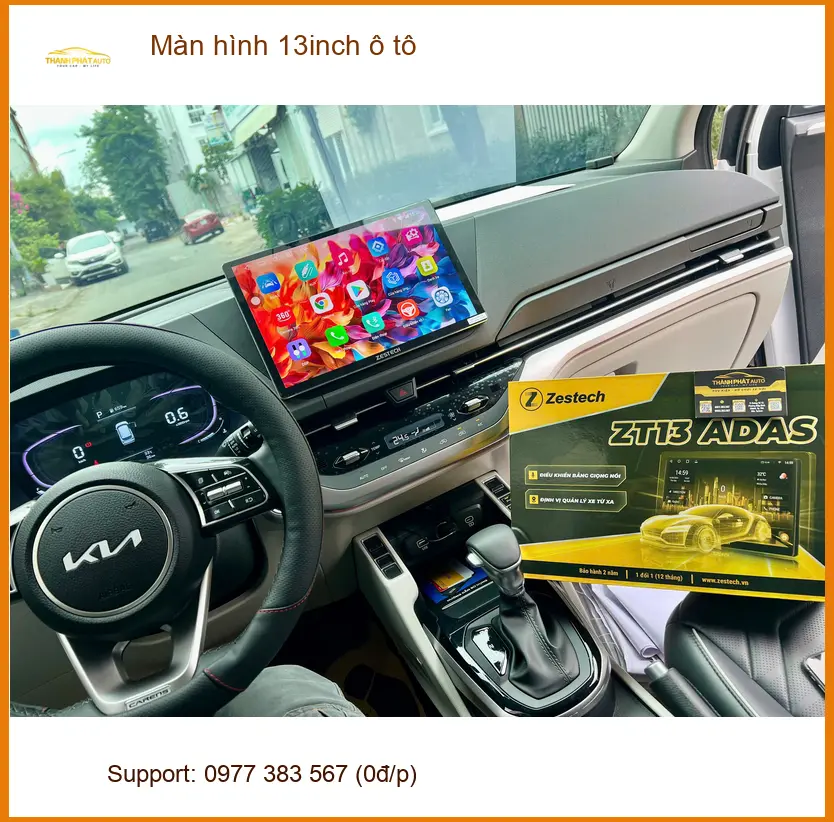 Anh Tùng nâng cấp màn hình 13inch ô tô cho Kia Carnival tại Quận Bình Tân