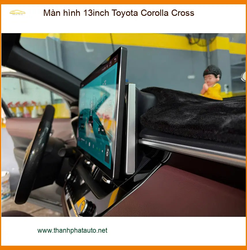Anh Tùng lắp Màn hình 13inch Toyota Corolla Cross Quận Gò Vấp màn zin nhỏ