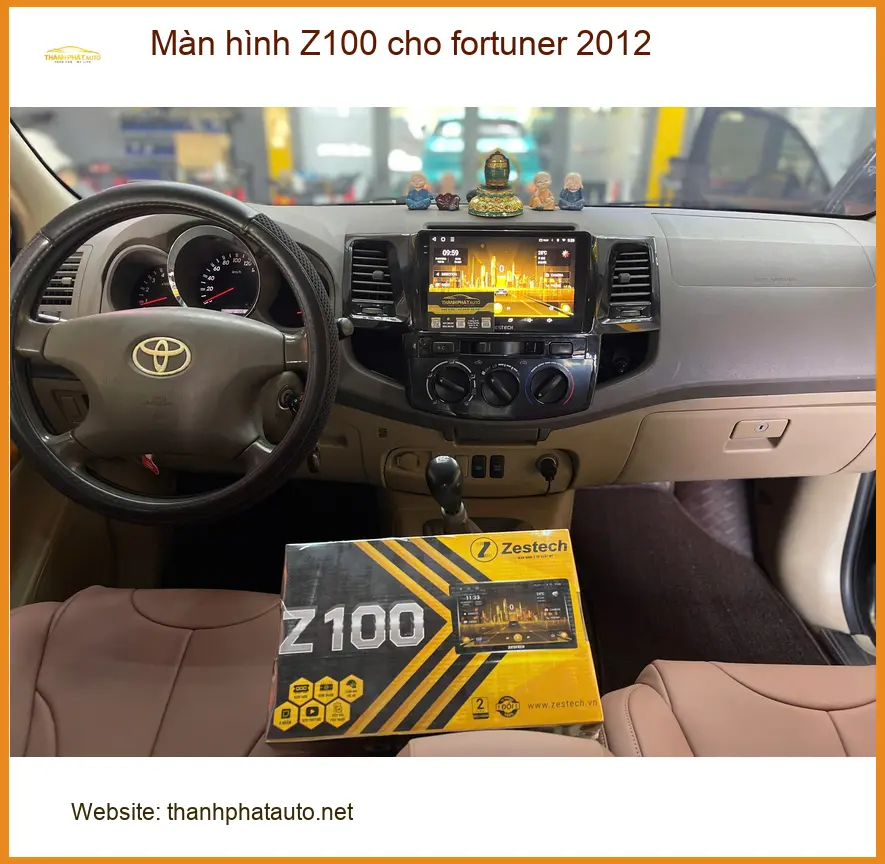 Chú Sơn lắp màn hình Z100 cho Fortuner 2012 ở Bình Chánh để nâng cấp tính năng ảnh thực tế 3