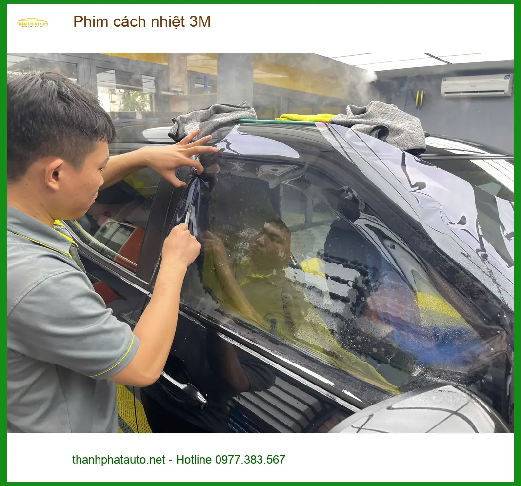 Chị Mai Anh dán phim cách nhiệt 3M cho Hyundai Creta tại Bình Chánh tránh nắng nóng gay gắt ảnh thực tế 4