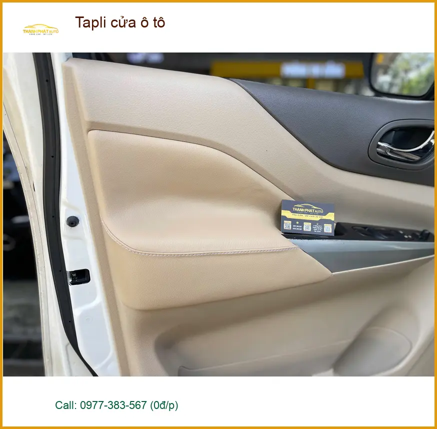 Chị Hương Giang bọc Tapli cửa ô tô Hyundai Accent tại Quận 2 cho nội thất bền đẹp. ảnh thực tế 2
