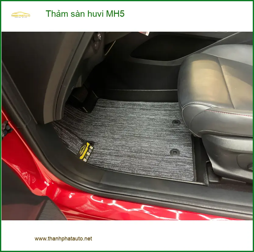 Anh Minh thay thảm sàn Huvi MH5 cho VinFast Lux SA tại Cần Giờ