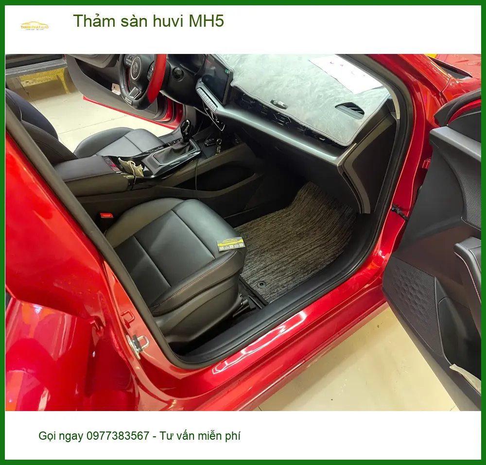 Chị Diệu lắp thảm sàn Huvi MH5 cho Kia K3 tại Quận 10 để nội thất xe luôn sạch sẽ